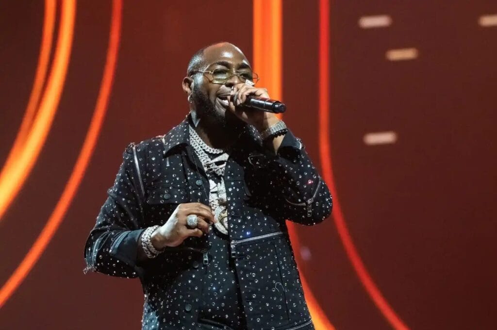 Davido – I ran away from our 60million Dollars house to sleep in my friend’s studio