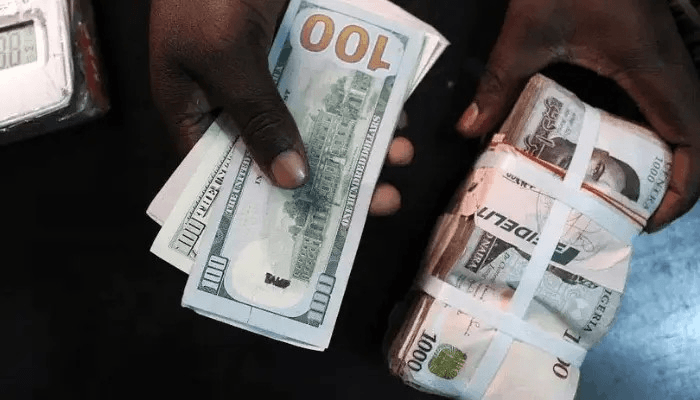 Nigeria Faces Fiscal Disaster as Buhari is Set to Leave Office