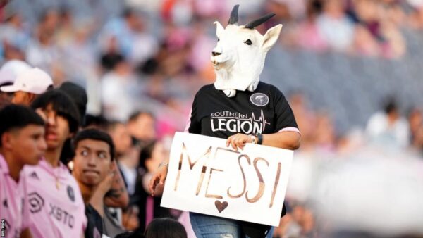 1690374445 958 PHOTOS Messi scores twice in Inter Miami start