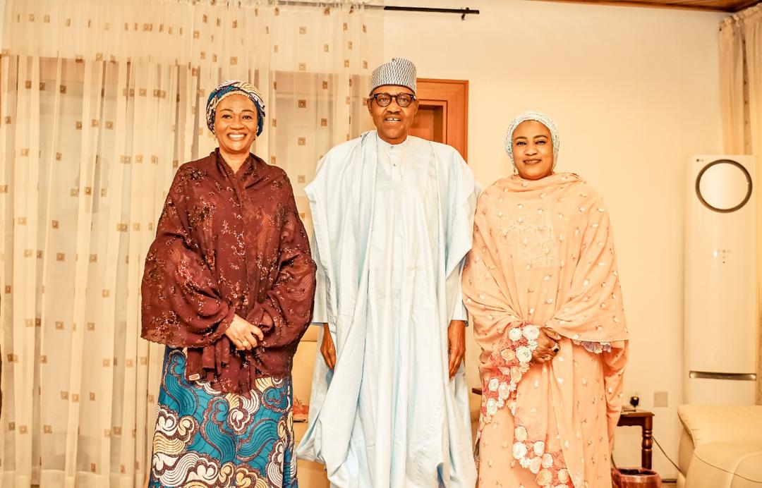 1691081681 PHOTOS Tinubus wife visits Buhari in Daura