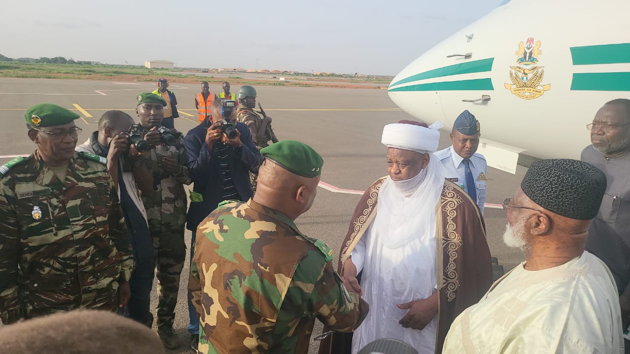 Photos: Ecowas Delegation Arrives In Niger, Meets Coup Leaders
