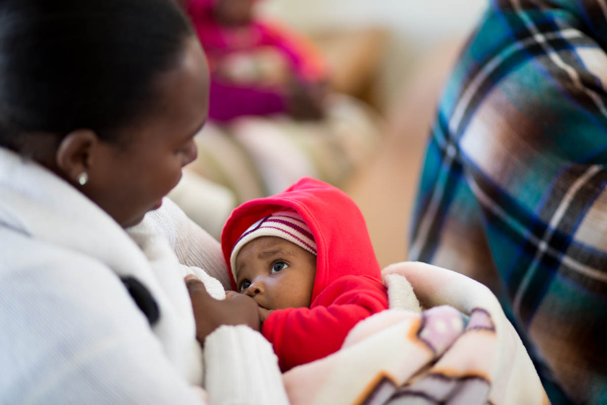 Breastfeeding A Blessing For Babies – Experts