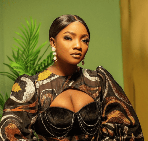 Simi reveals how she discovered her eyesight was deteriorating