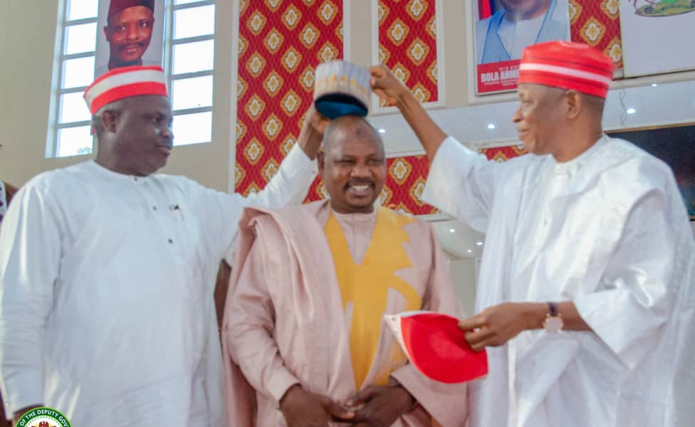 Ganduje'S Local Government Chairman And Others Defect From Apc To Nnpp In Kano