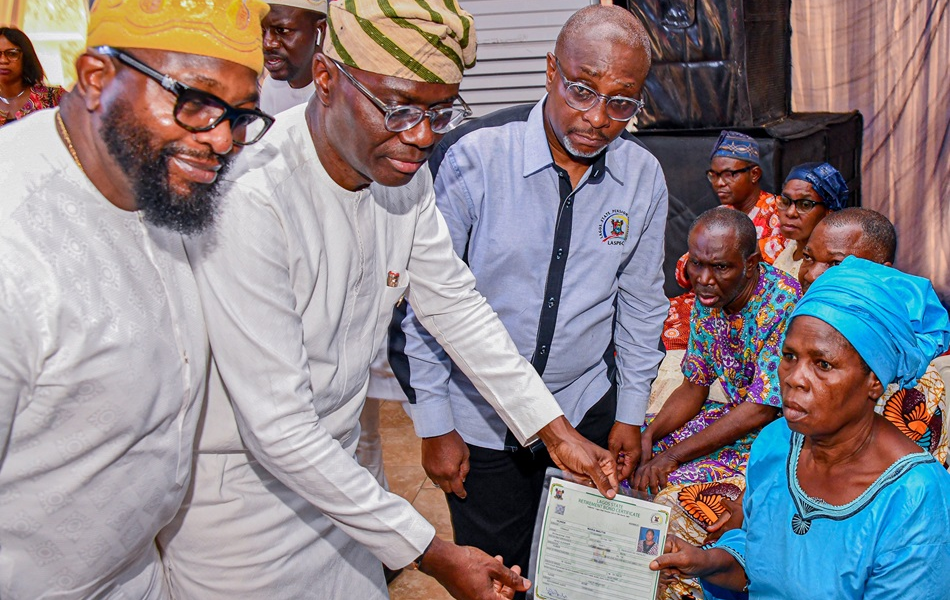 Lagos Disburses N3.1Bn To More Than 1,000 Retired Civil Servants