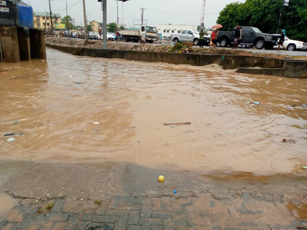 Lagos Hit by Rain and Floods, Captured in Photos 47 image 840