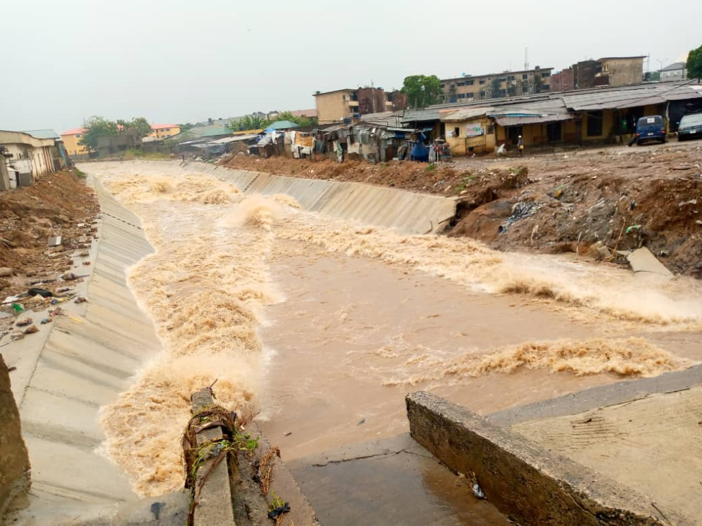 Lagos Hit by Rain and Floods, Captured in Photos 48 image 841