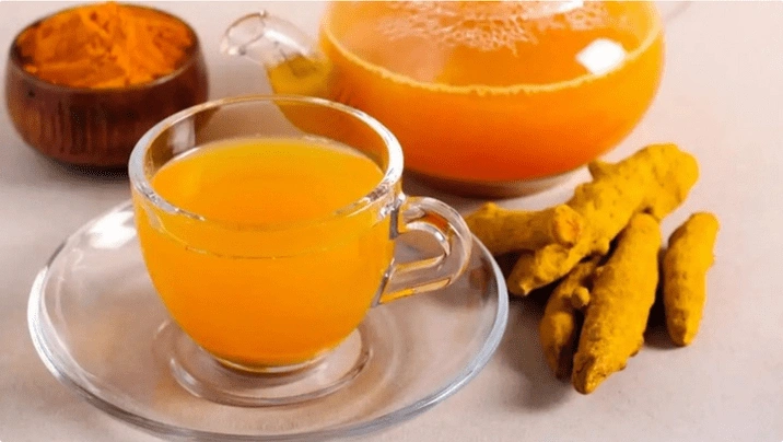 Amazing Health Benefits Of Starting Your Day With Turmeric Water On An Empty Stomach