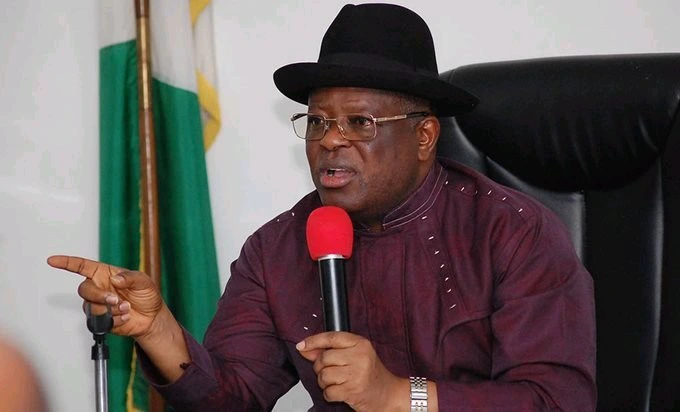David Umahi Commands Security To Remove Woman Who Questioned Him During Media Interaction [Video]