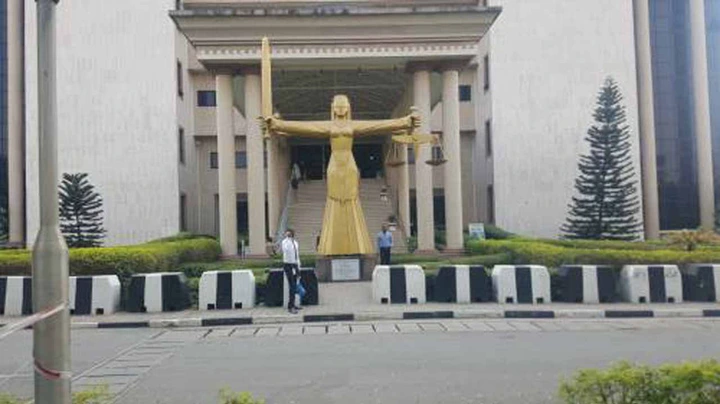 U.k. Returnee Detained For Allegedly Smuggling 'Loud' Into Nigeria