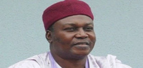 Ex-Taraba Governor Darius Ishaku Allegedly Gave $5,000 To Aide To Evade Efcc Investigation