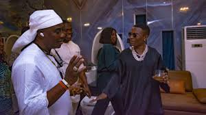 K1 De Ultimate Pays Tribute To Wizkid During His Performance
