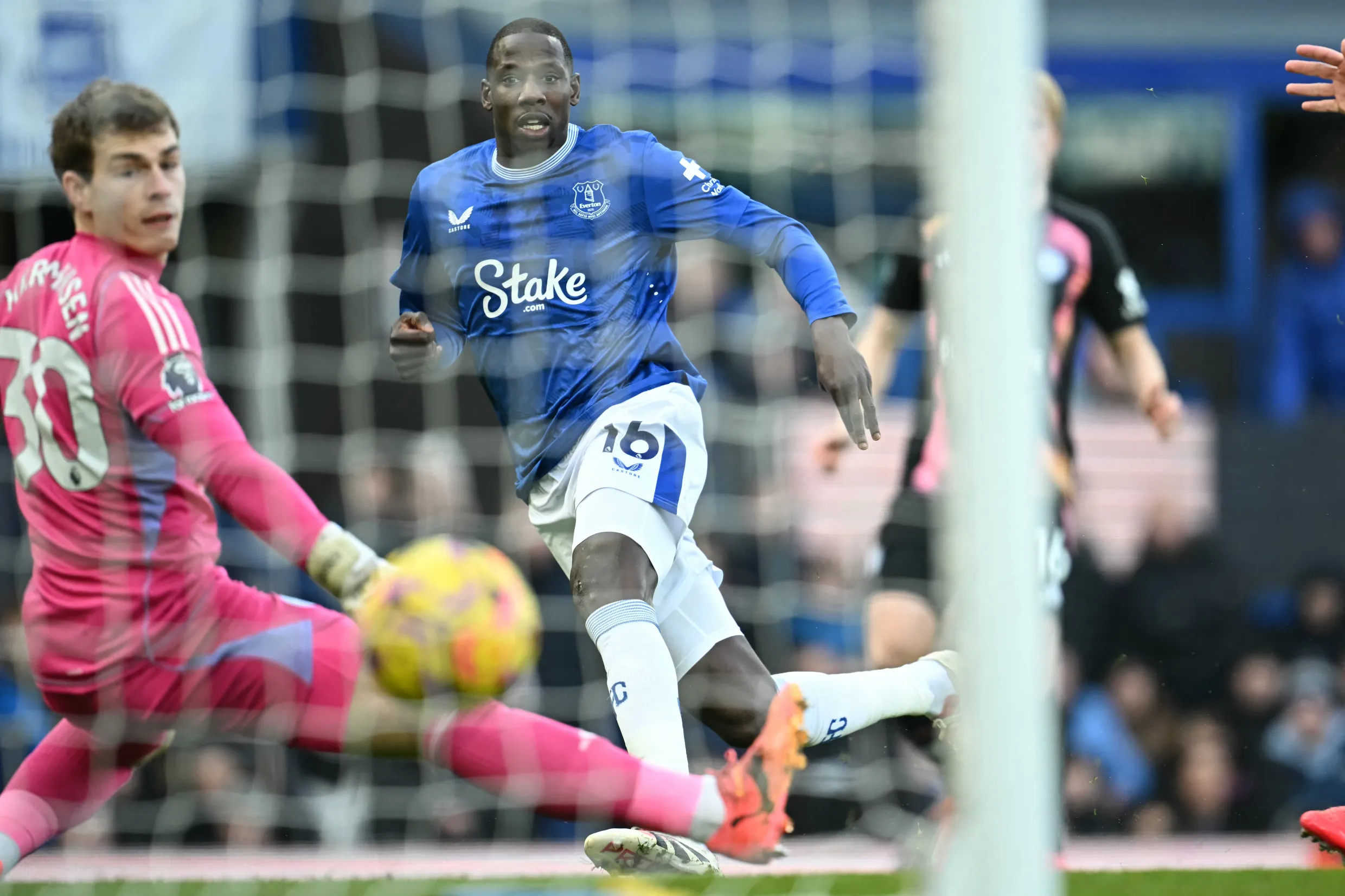 Everton Makes History with Abdoulaye Doucoure’s Record-Breaking Goal Against Leicester