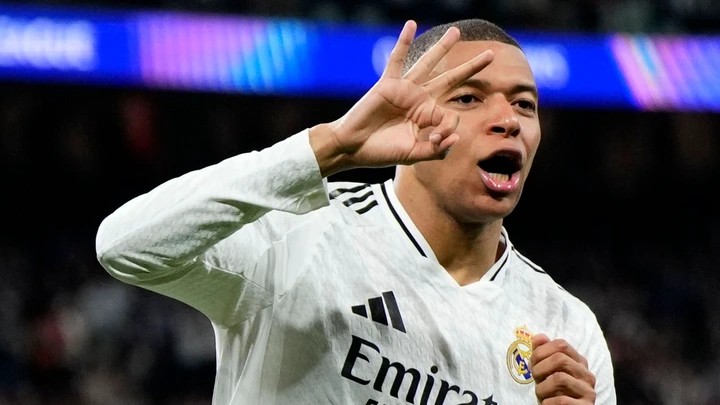 Mbappe: Messi And Ronaldo Are Irreplaceable In Football