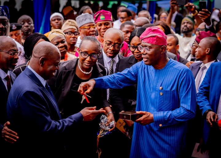 Public Reacts As Governor Sanwo-Olu Hands Over New Homes To Lagos Magistrates Public Reacts As Governor Sanwo-Olu Hands Over New Homes To Lagos Magistrates
