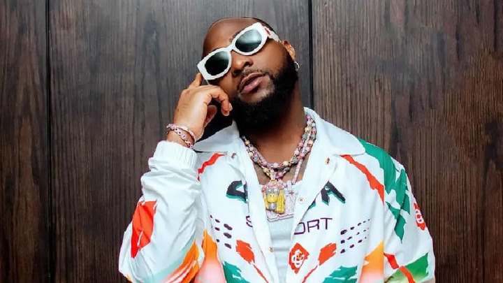 Davido Declines Fan’s Request to Follow Her on Instagram, Cites Loyalty to Wife